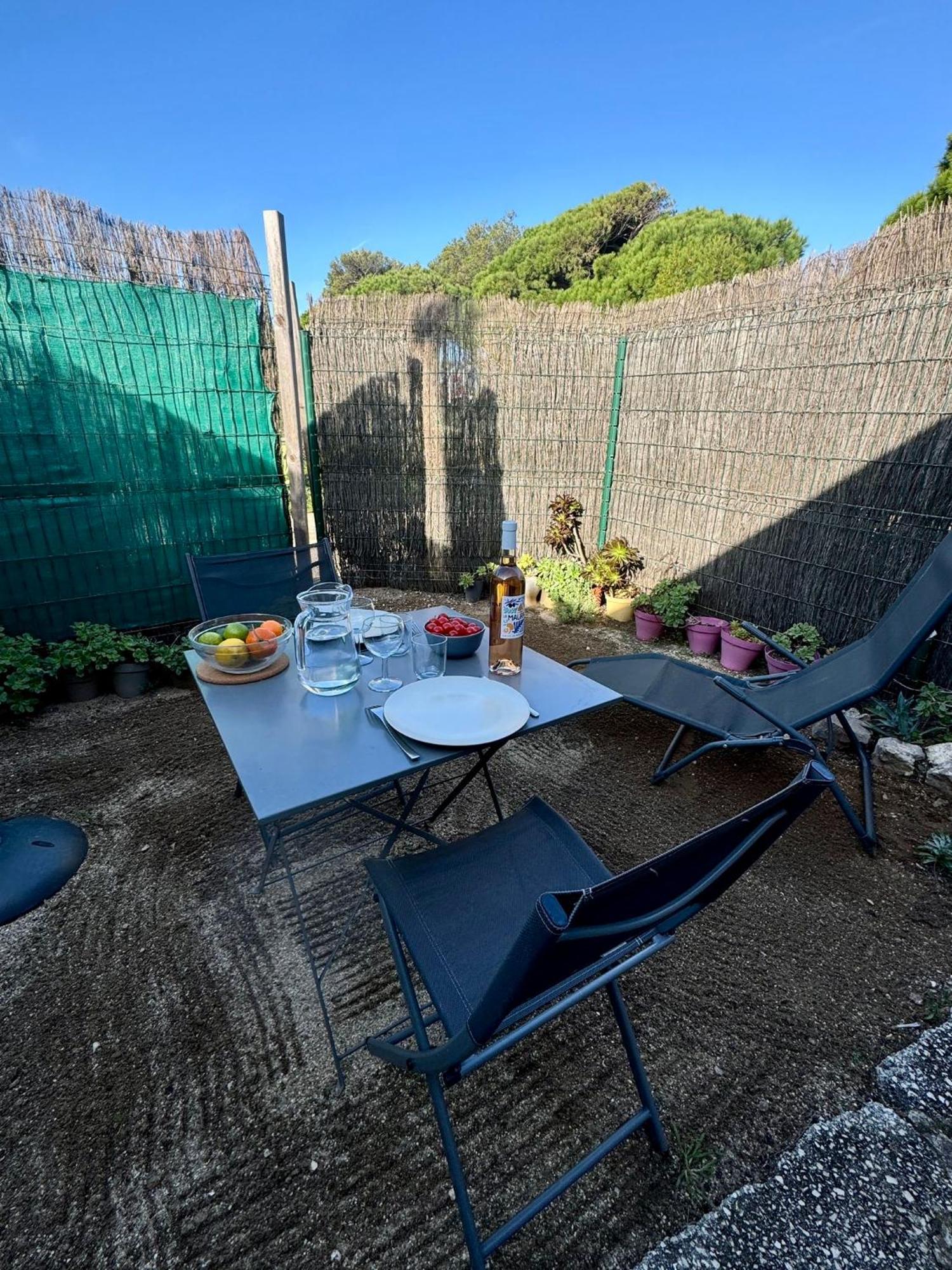 Apartmán Le Club Des Cigales Hyères Exteriér fotografie