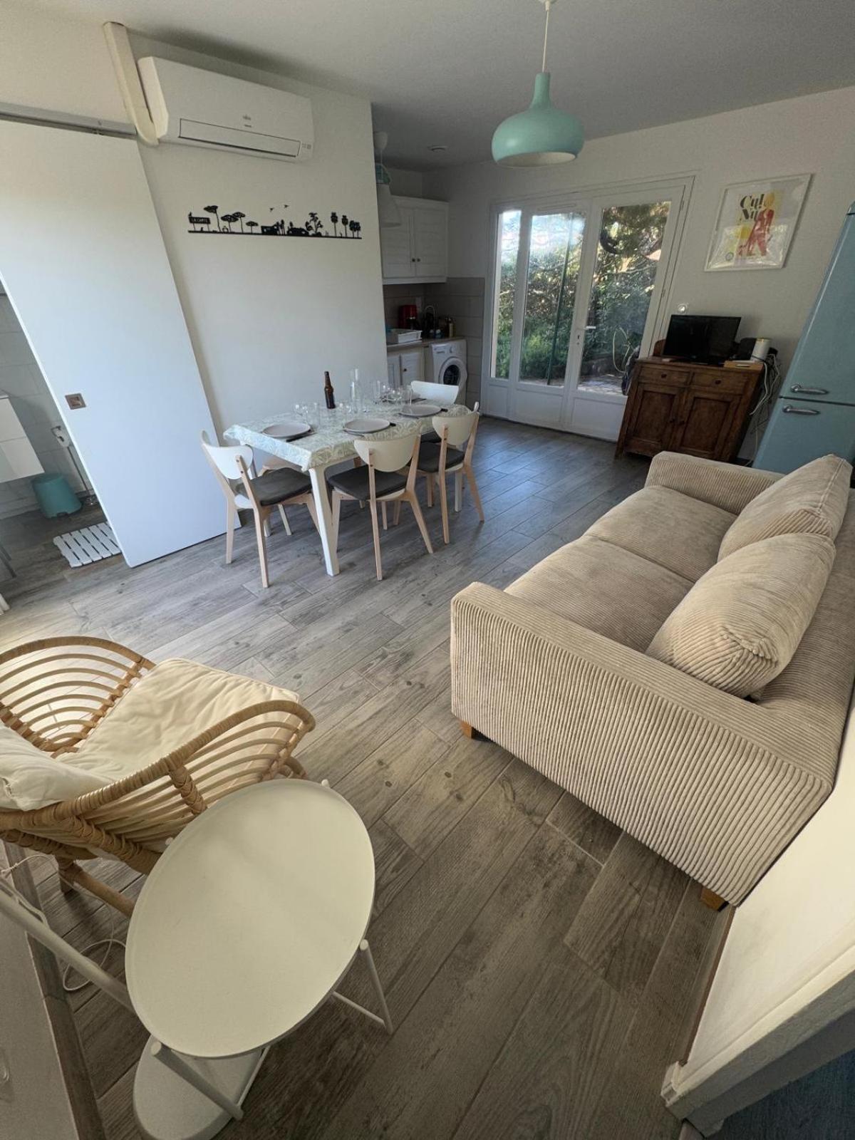 Apartmán Le Club Des Cigales Hyères Exteriér fotografie